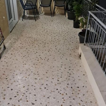 Διαμερισμα 4 Ατομων Atenas Exterior foto
